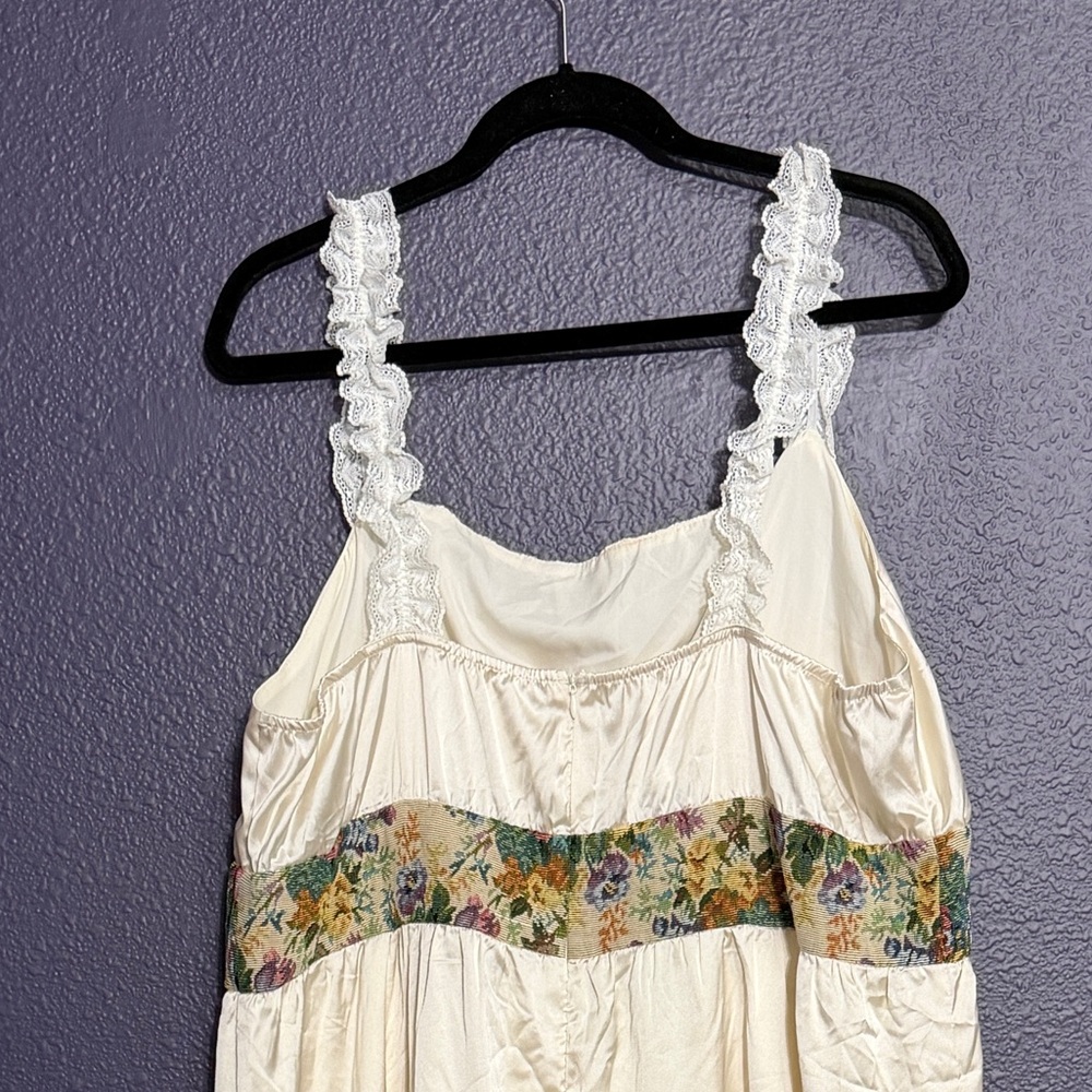 Cider Cream Midi Dress with Floral Corset Waist - Picture 6 of 10